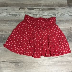 American Eagle medium mini skirt. Soft with smocked top. No holes or stains.